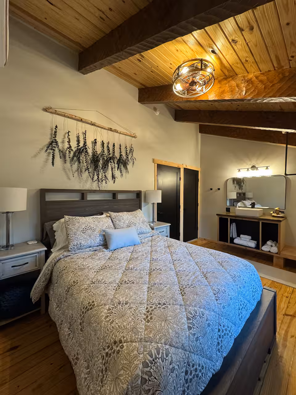 Loft guest room